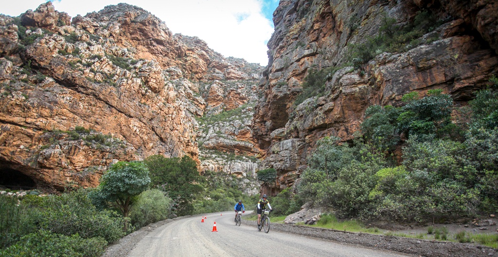 The Ladismith Cheese 7Weekspoort MTB Challenge takes its name from the spectacular Seweweekspoort, which the 82km and 40km routes visit. Photo by Oakpics.com.